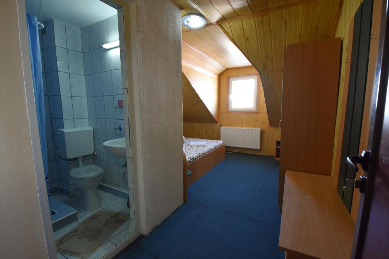 Vila Parang Petroşani Extérieur photo